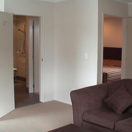 Parkview Motor Inn Pukekohe Buitenkant foto